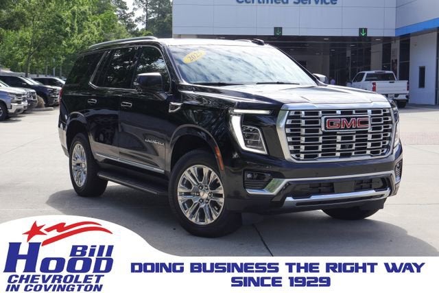2025 GMC Yukon Denali in Onyx Black — front three-quarter view