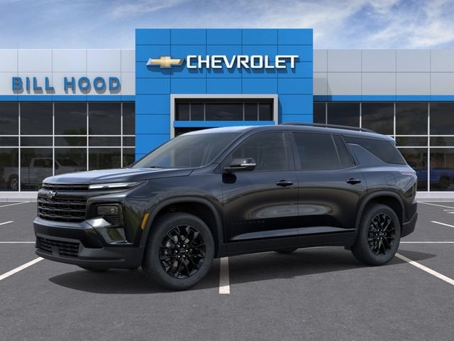 2026 Chevrolet Traverse LT in Mosaic Black Metallic — front three-quarter view
