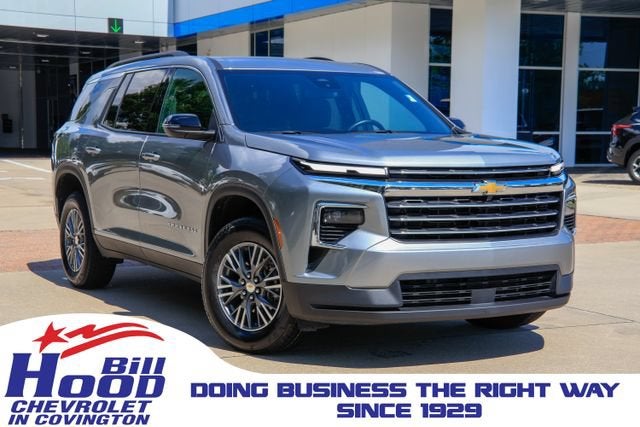 2025 Chevrolet Traverse LT in Sterling Gray Metallic — front three-quarter view